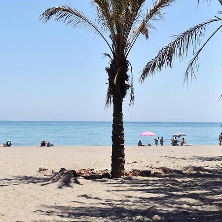 Luminoso Apartamento De 3 Dormitorios A Pie De Playa En Torremolinos Luaran gambar
